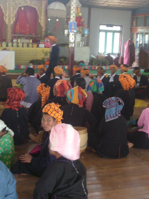 Travel - Myanmar - Kalaw Shan - Monks Enter The Monastery